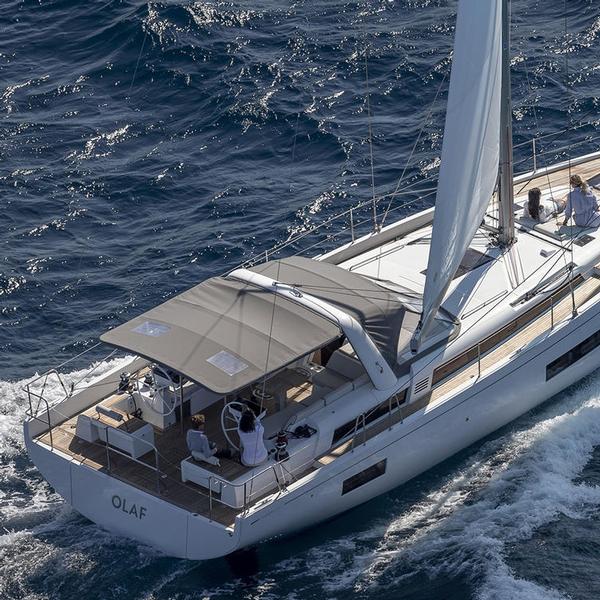 Oceanis Yacht 54