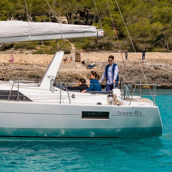 Oceanis 41.1- En inventaire **PRIX RÉDUIT**