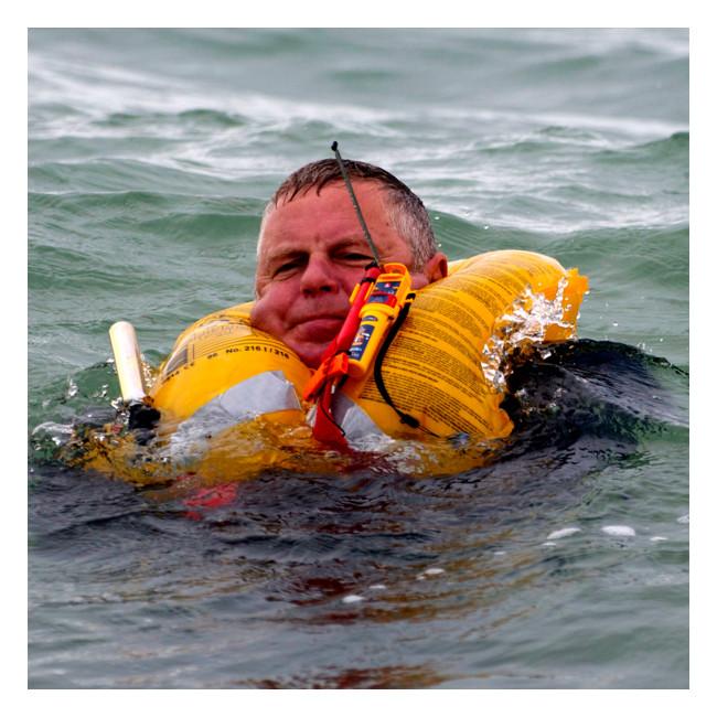 MOB1-Personal locating AIS Man OverBoard-Ocean Signal