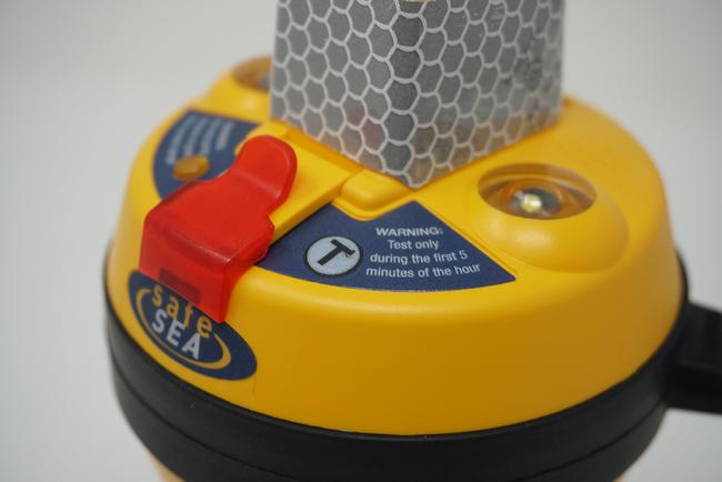 EPIRB1 PRO with auto realease housing -Ocean Signal (702S-03401)